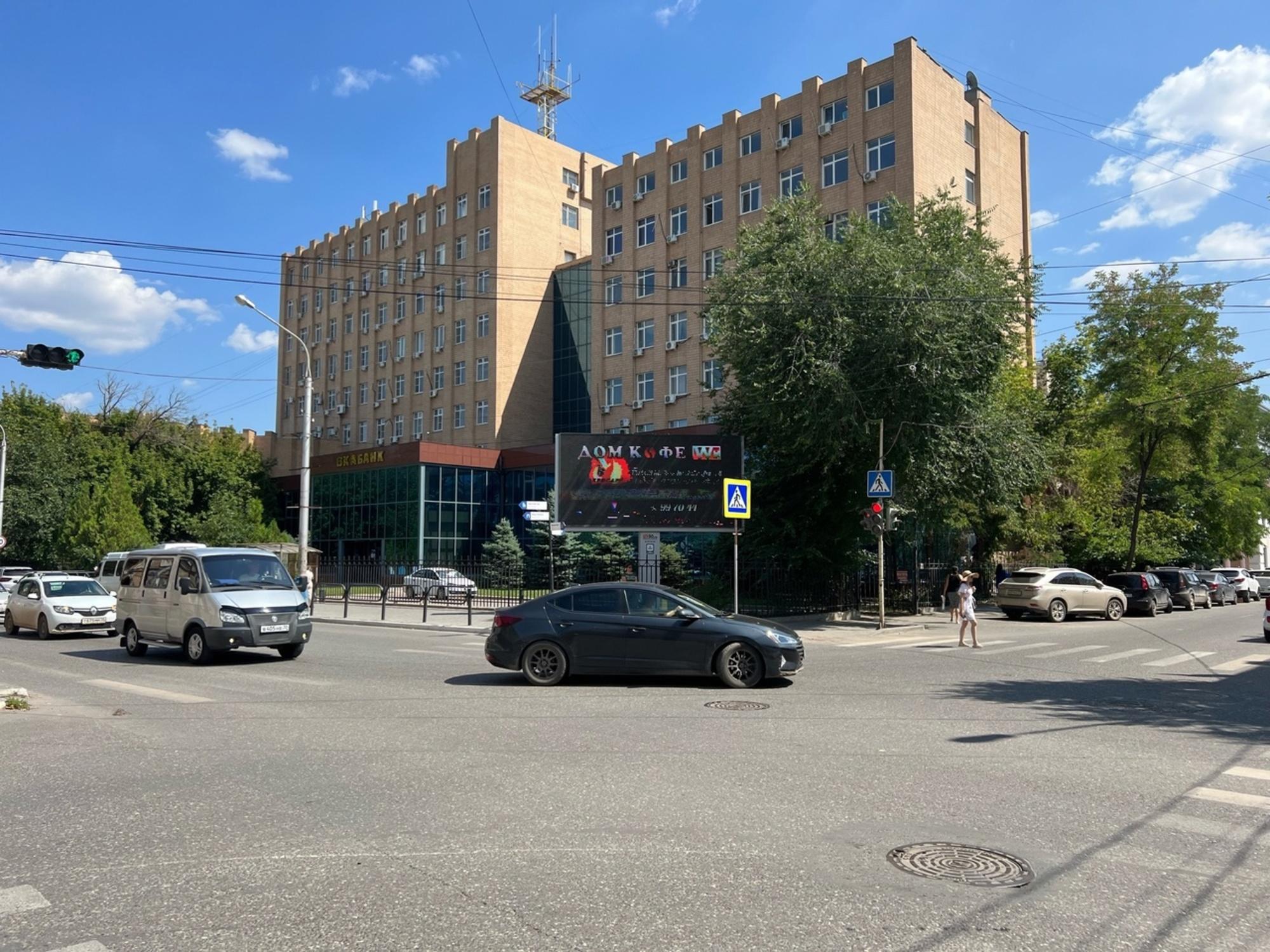 Сдать офис, помещение под офис за 13 600 рублей на г.Астрахань, Кировский р-н, ул. Ленина, 20/Кирова, 29/Бабушкина, 17