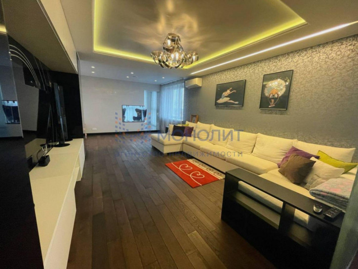 4-комн квартира Нижегородская ул, 15а