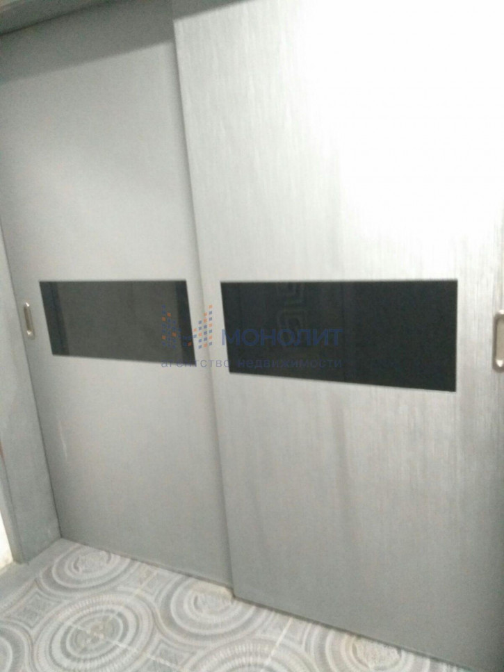 4-комн квартира Вятская ул, 3