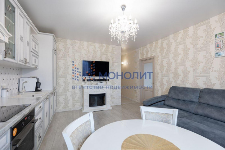 3-комн квартира Островского ул, 13