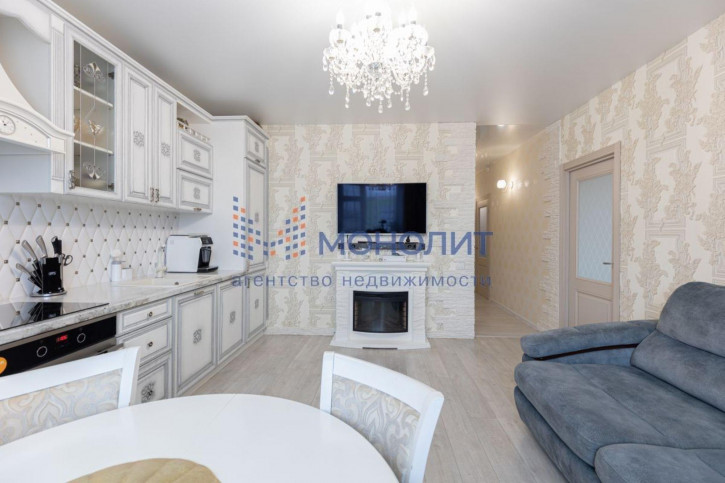 3-комн квартира Островского ул, 13