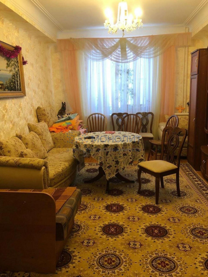 4-комн квартира Римского-Корсакова ул, 47