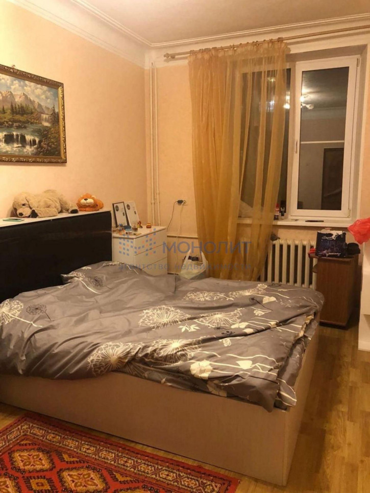 4-комн квартира Римского-Корсакова ул, 47