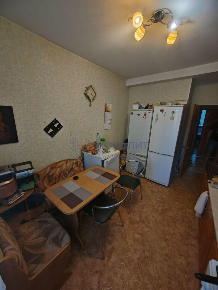 4-комн квартира Римского-Корсакова ул, 47