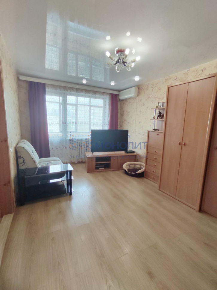 3-комн квартира Героев космоса ул, 14
