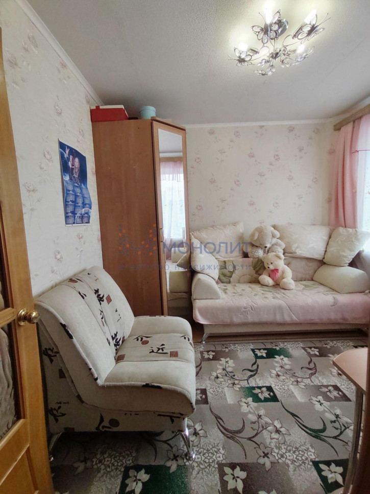 3-комн квартира Героев космоса ул, 14