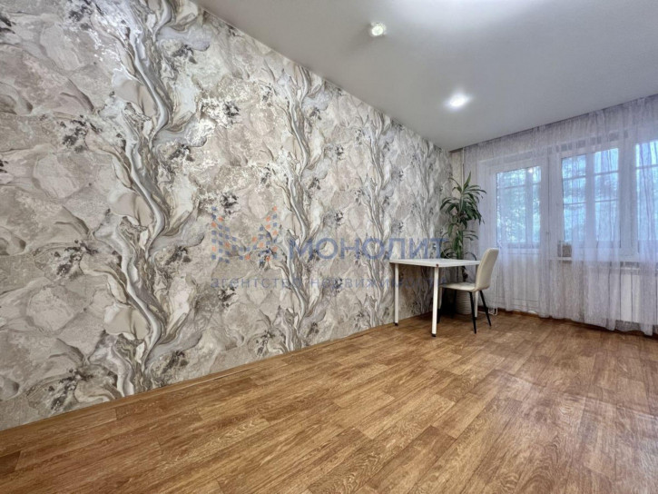 3-комн квартира Пермякова ул, 4