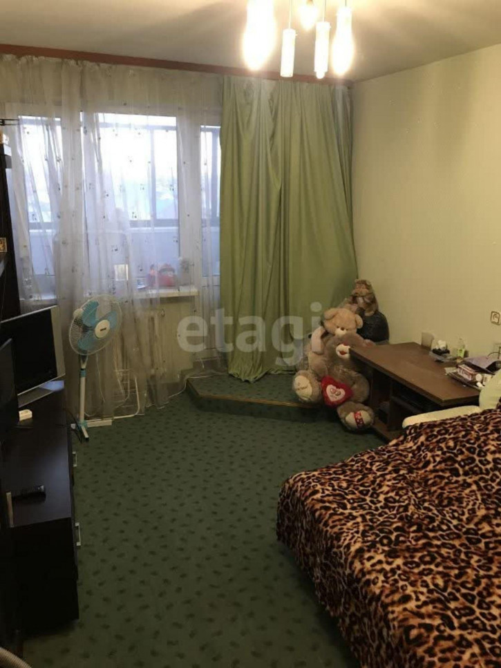 4-комн квартира Мира, 23