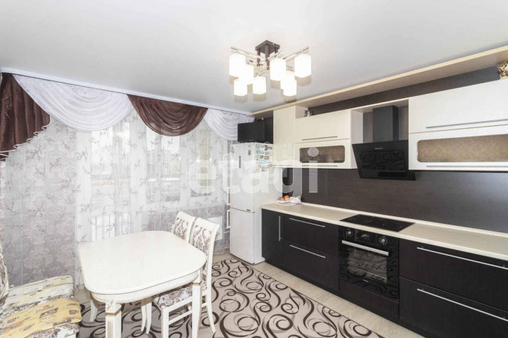 3-комн квартира Федюнинского, 60