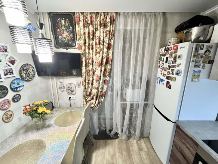 2-комн квартира Шишкова, 82а