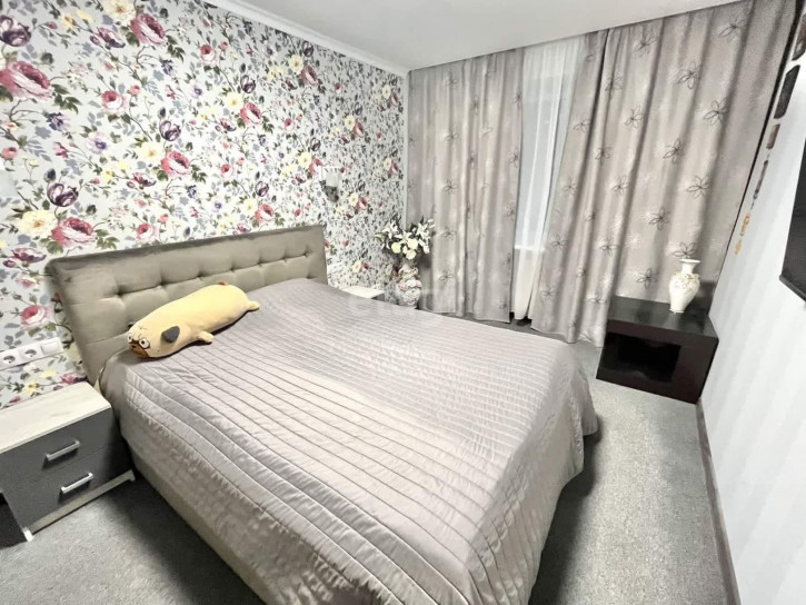 2-комн квартира Шишкова, 82а