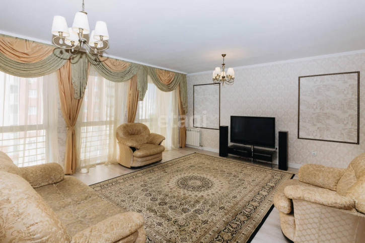 3-комн квартира Немцова, 4