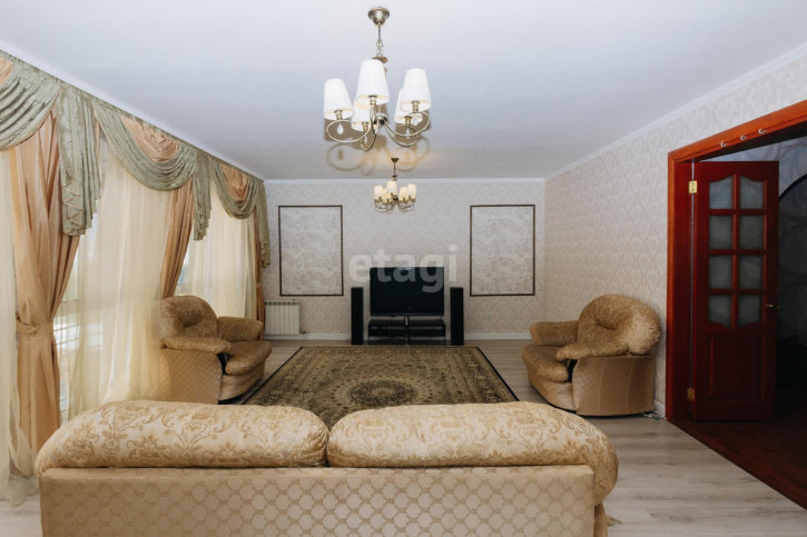 3-комн квартира Немцова, 4
