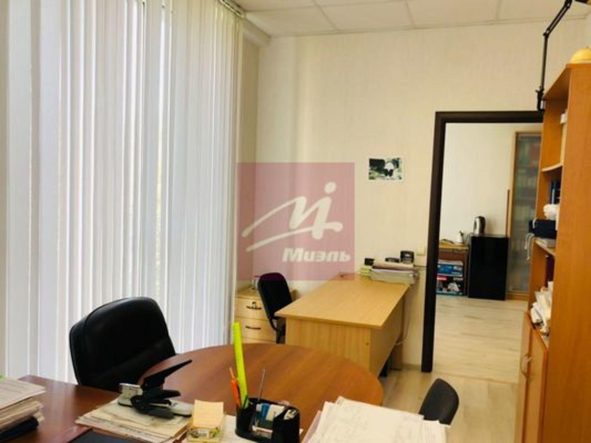 Сдать офис, помещение под офис за 200 000 рублей на Сочи г, Орджоникидзе (Центральный р-н) ул, 24