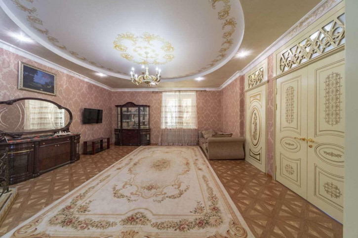 5-комн квартира Ленинская улица, 206
