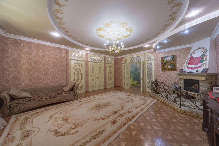 5-комн квартира Ленинская улица, 206
