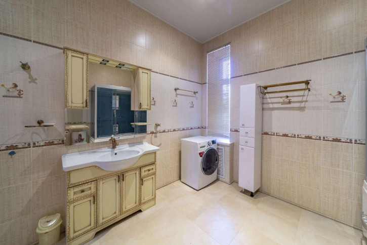 5-комн квартира Ленинская улица, 206