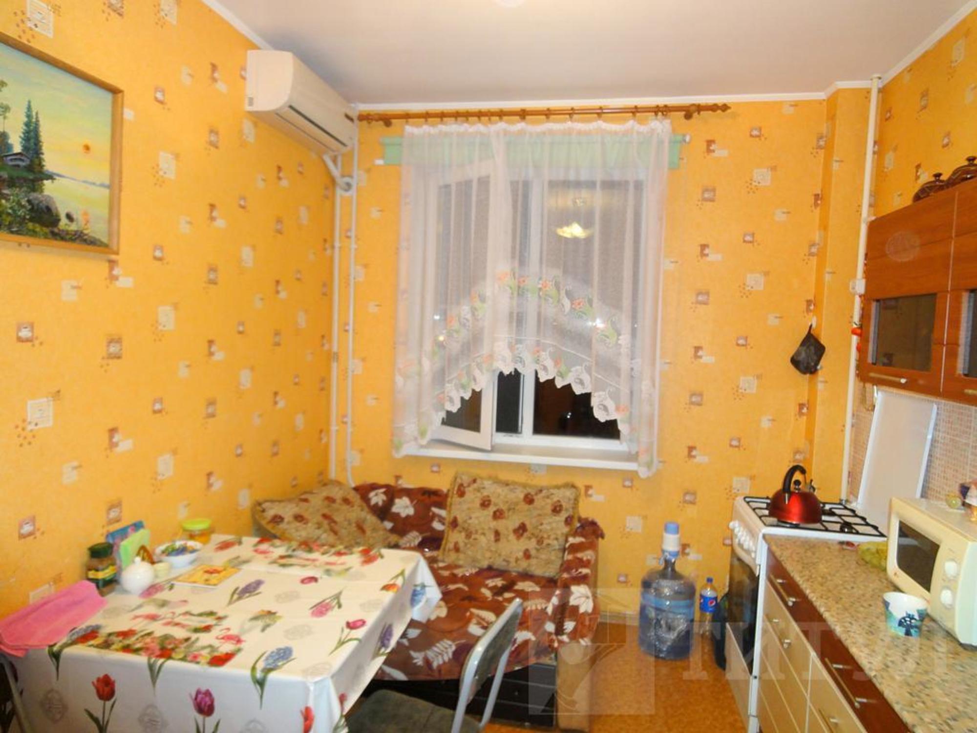 Купить квартиру за 2 150 000 рублей на Коммунистическая