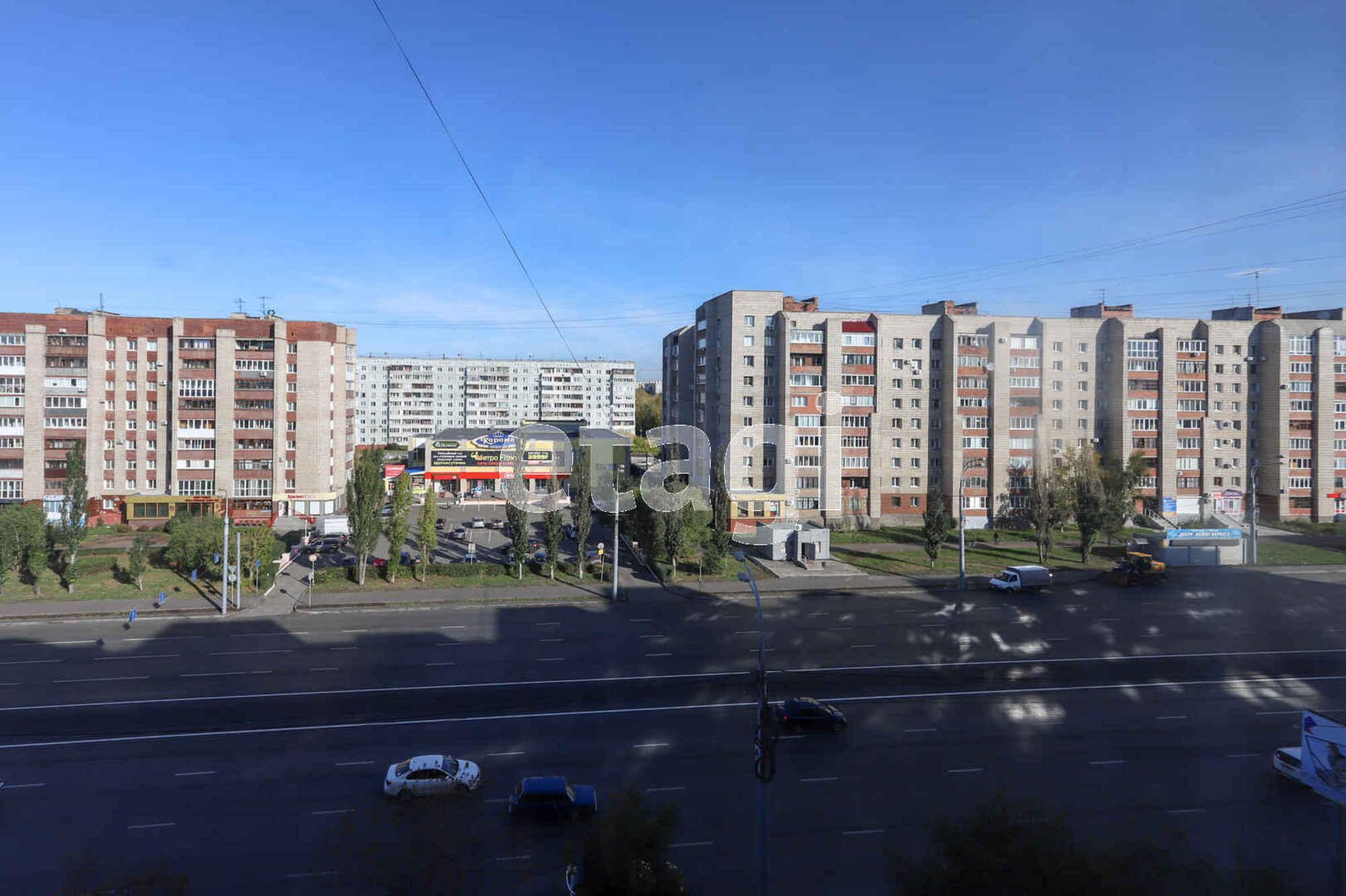 Купить квартиру за 12 000 000 рублей на Масленникова, 68