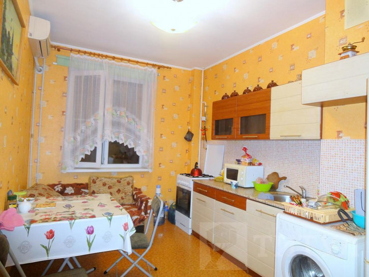 1-комн квартира Коммунистическая