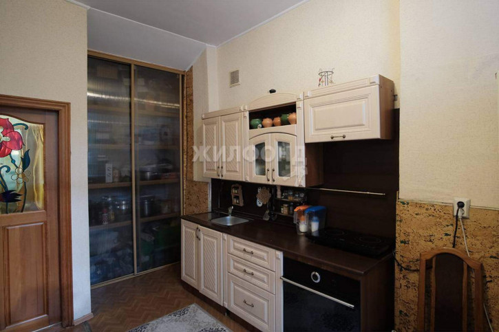 3-комн квартира Римского-Корсакова улица, д.20