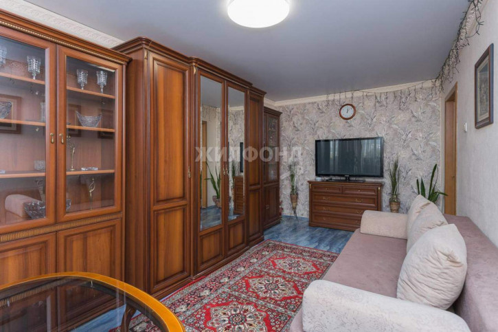 2-комн квартира Переездная улица, д.64