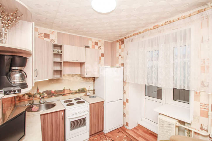 1-комн квартира Шишкова, 54
