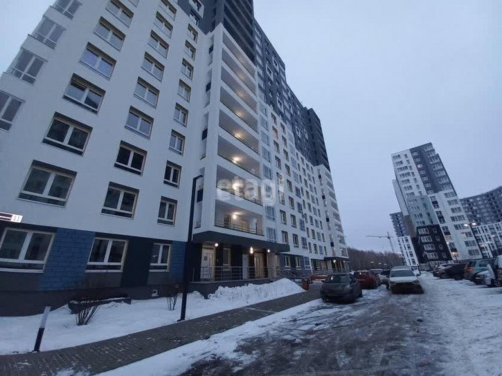 3-комн квартира Сергея Джанбровского, 11