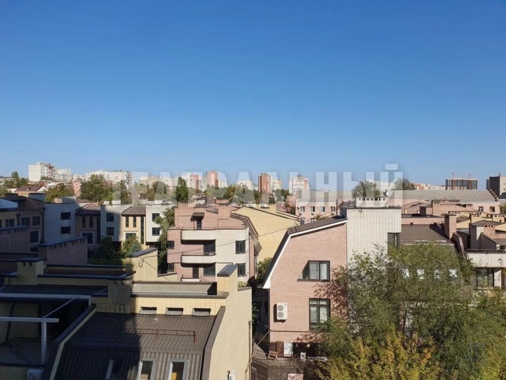4-комн квартира ул. Искусственная, 29