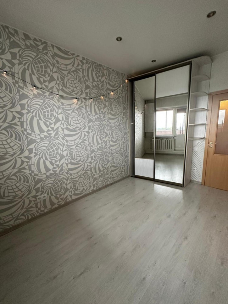 3-комн квартира Советская улица, 34