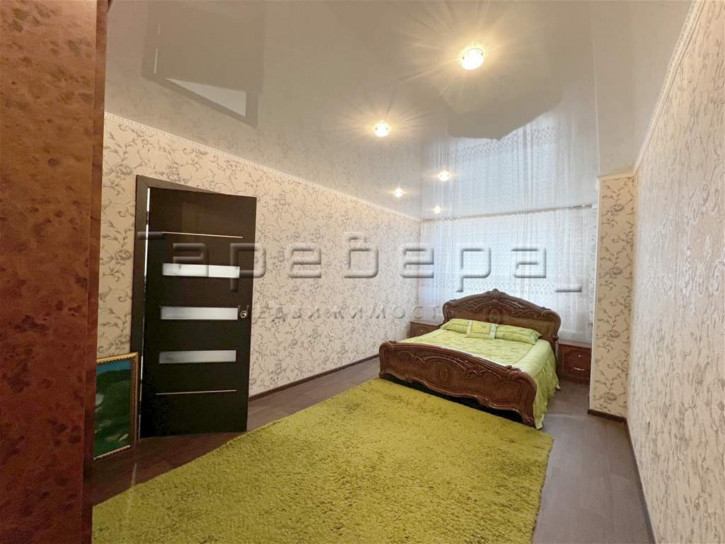3-комн квартира Авиаторов, 38
