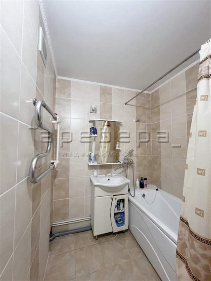 3-комн квартира Авиаторов, 38