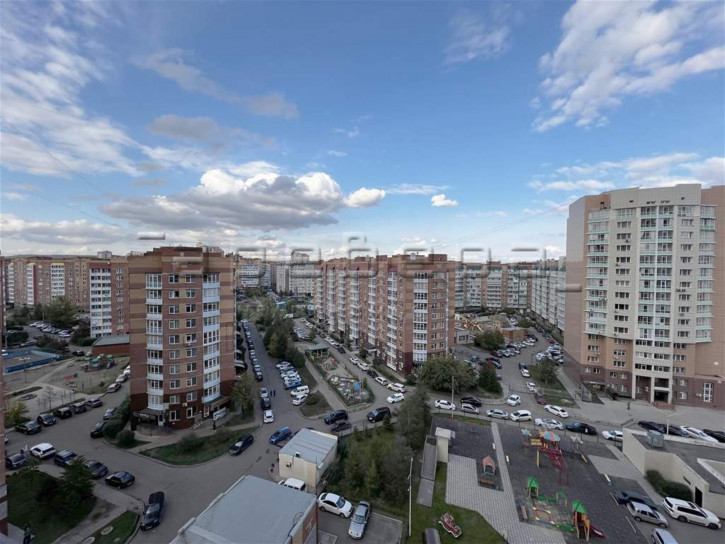 3-комн квартира Авиаторов, 38