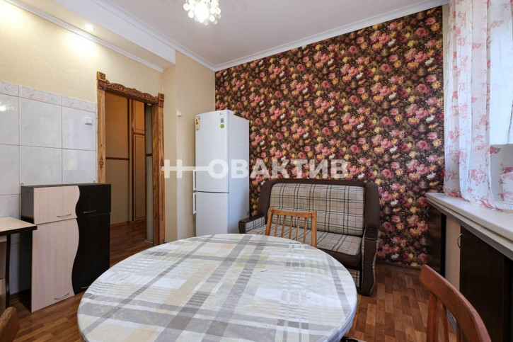 3-комн квартира улица Авиастроителей, 2