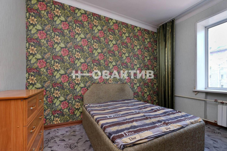 3-комн квартира улица Авиастроителей, 2