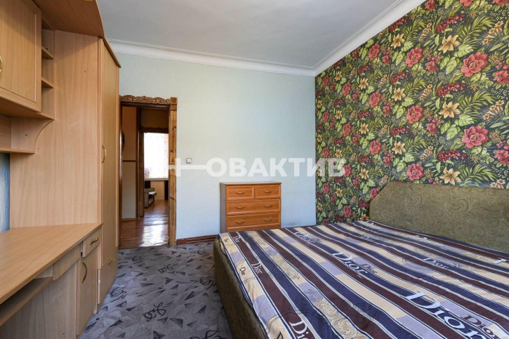 3-комн квартира улица Авиастроителей, 2