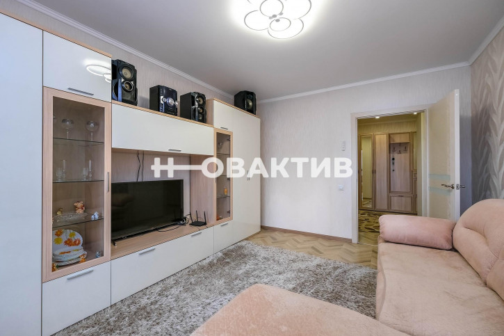 2-комн квартира Россия, Новосибирский район, рабочий посёлок Краснообск, 2-й микрорайон, 230