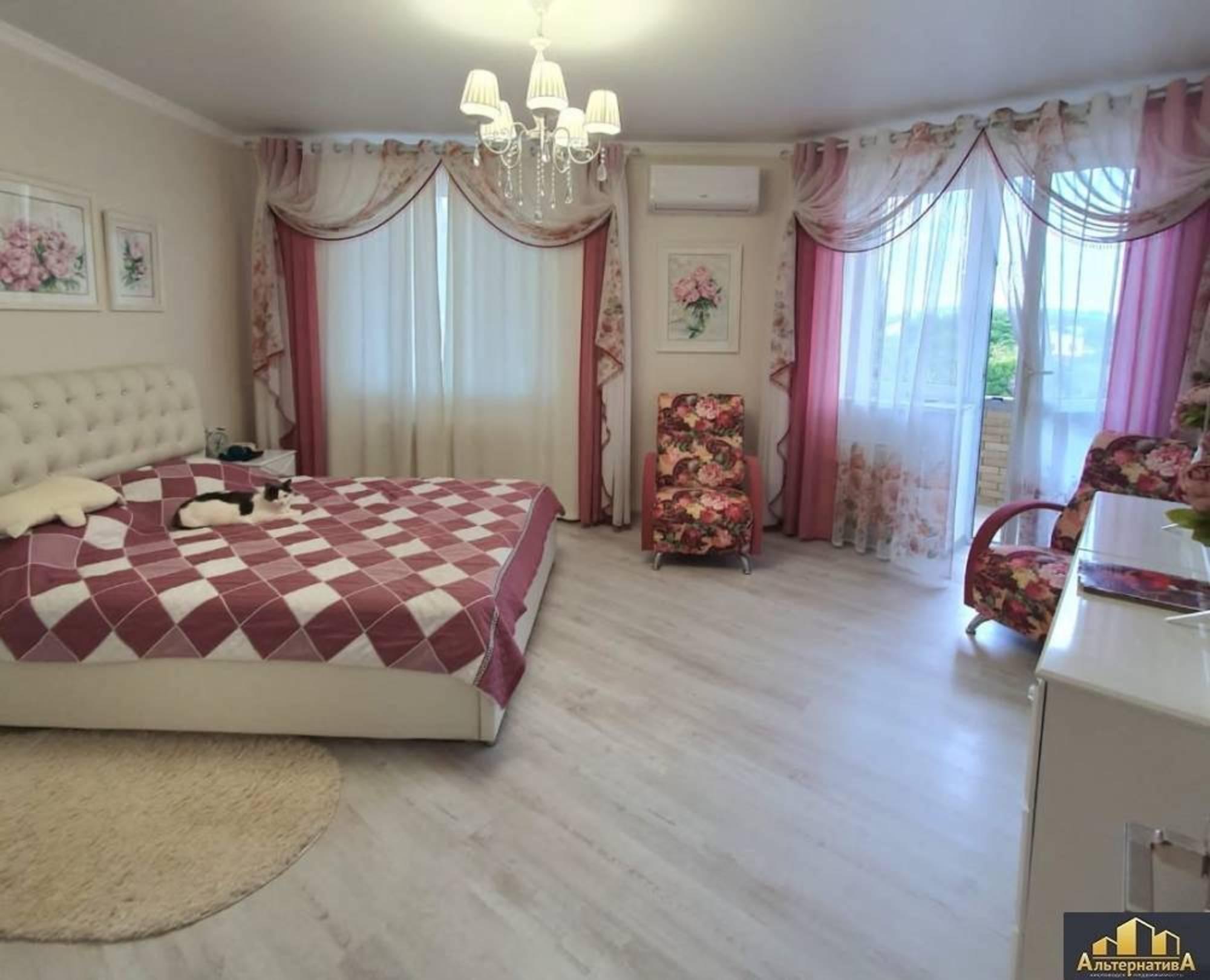 Купить квартиру за 9 900 000 рублей на Галерейная ул.