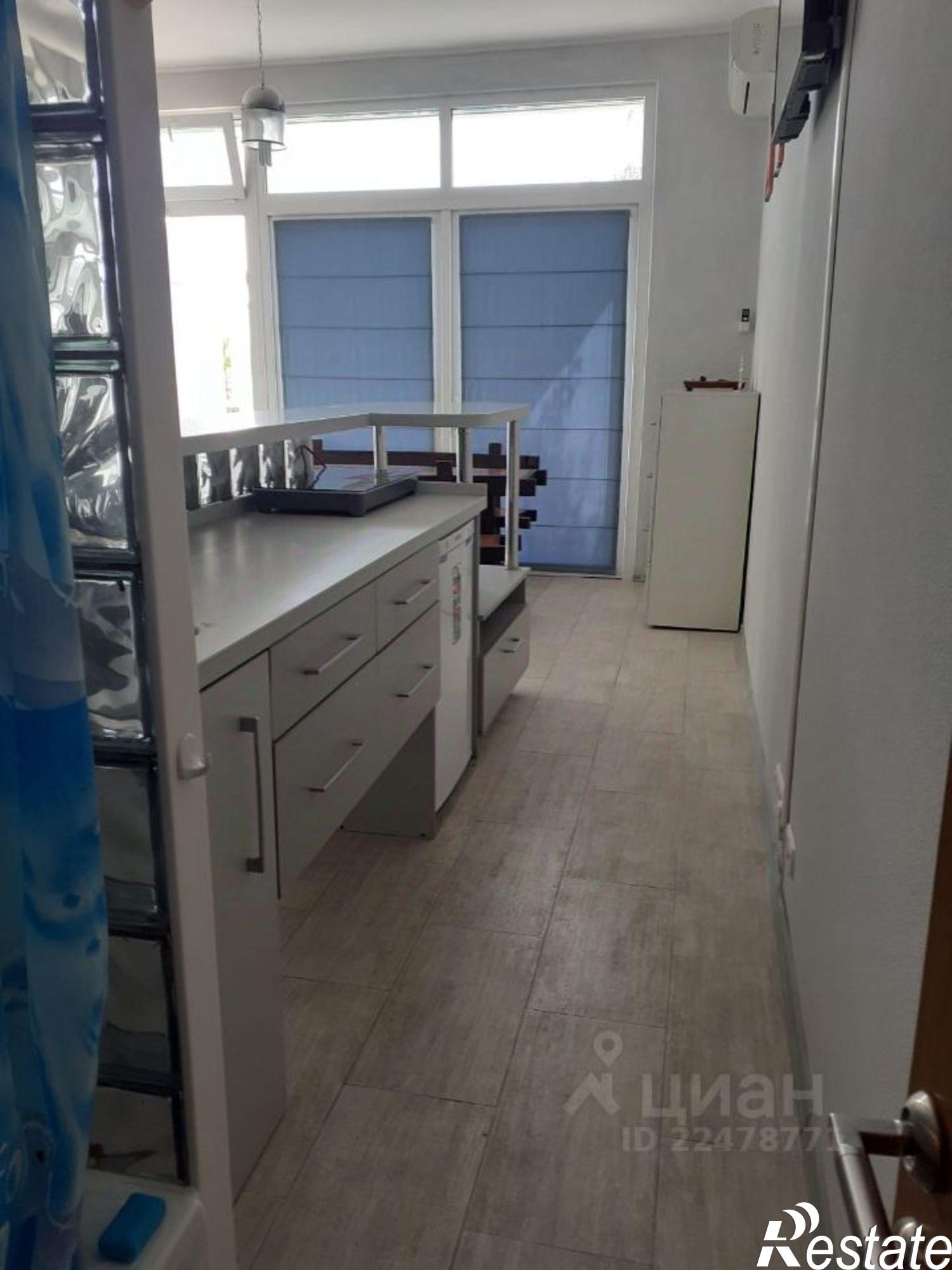 Купить ОСЗ, отдельно стоящее здание за 15 000 100 рублей на ул Ленина, 5