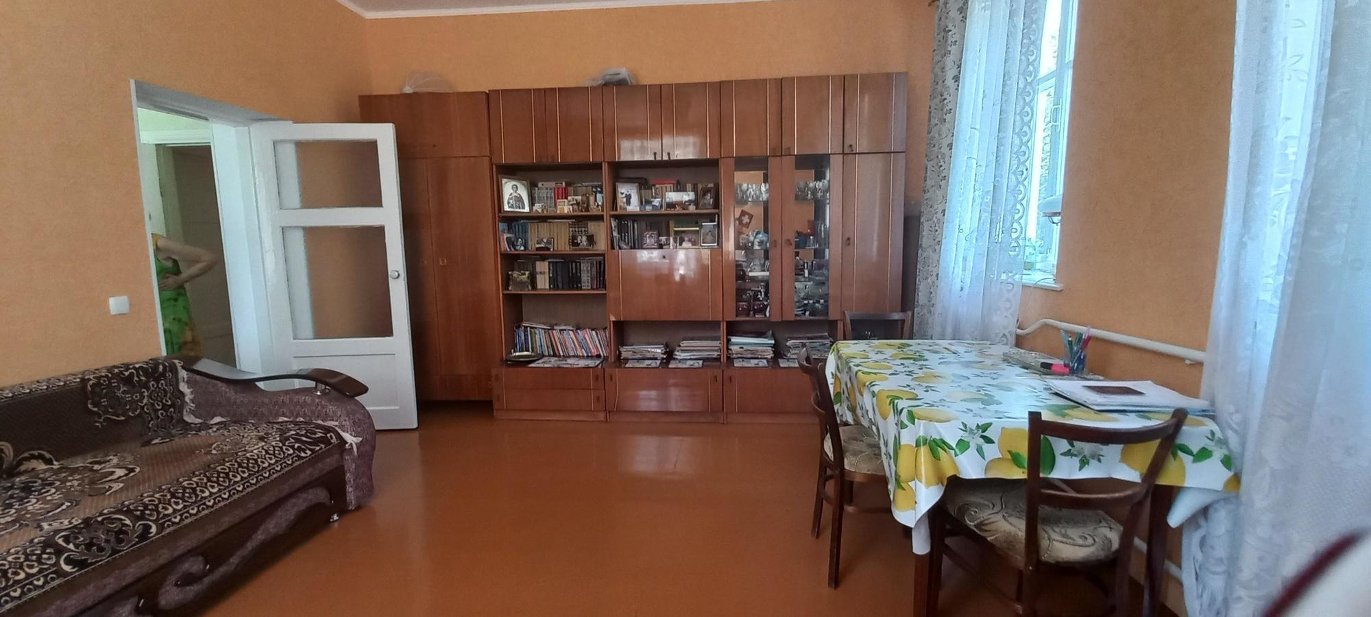 Купить квартиру за 3 950 000 рублей на Амосова улица