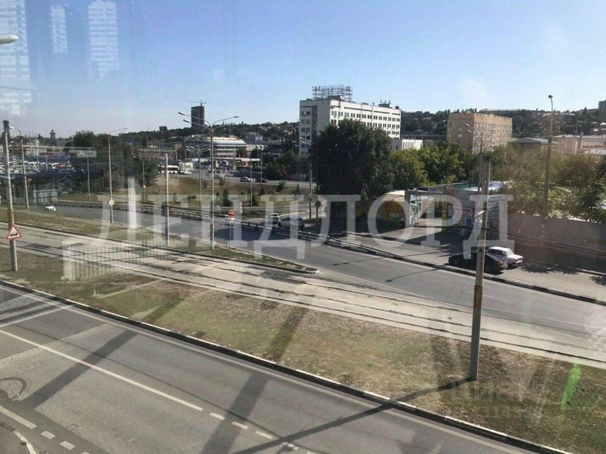 Сдать офис, помещение под офис за 325 000 рублей на проспект Сиверса
