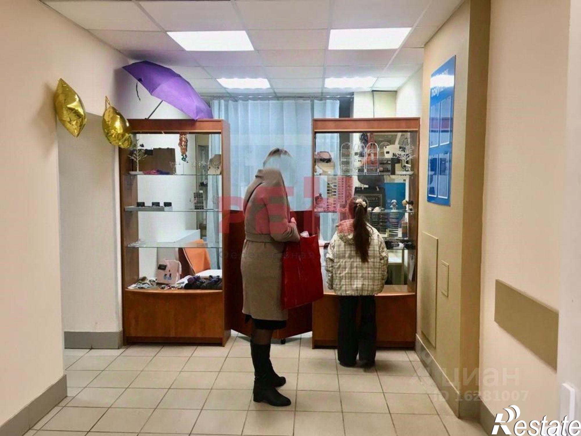 Сдать торговое помещение за 30 000 рублей на Советская улица, 130