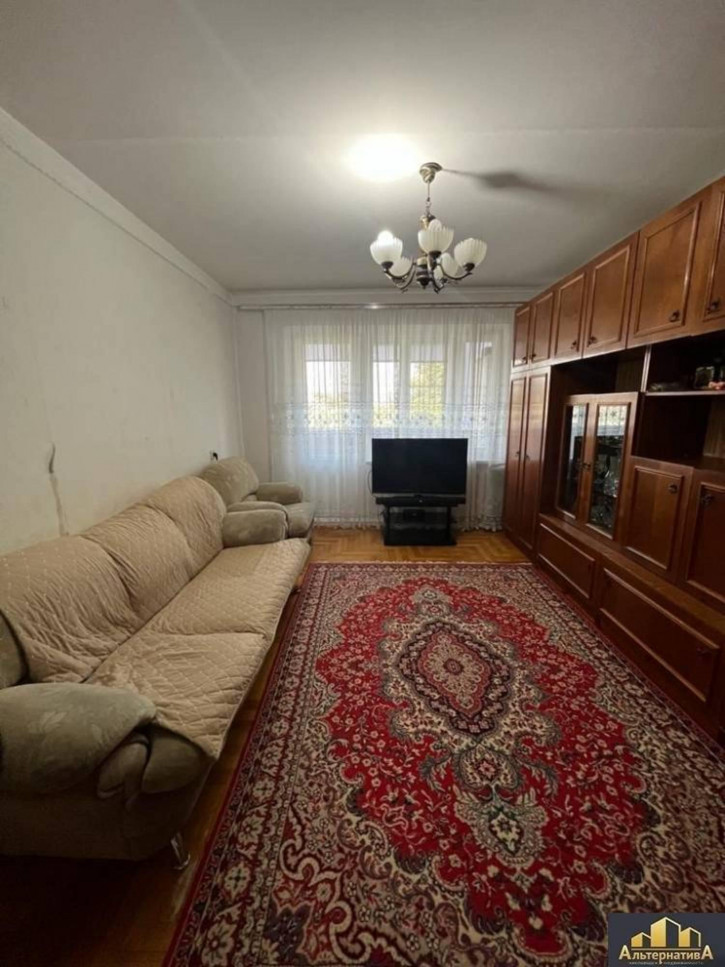 3-комн квартира Жмакина ул.