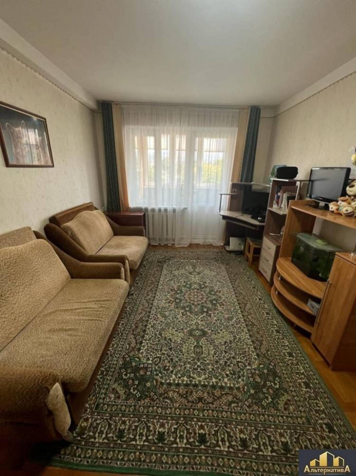 3-комн квартира Жмакина ул.