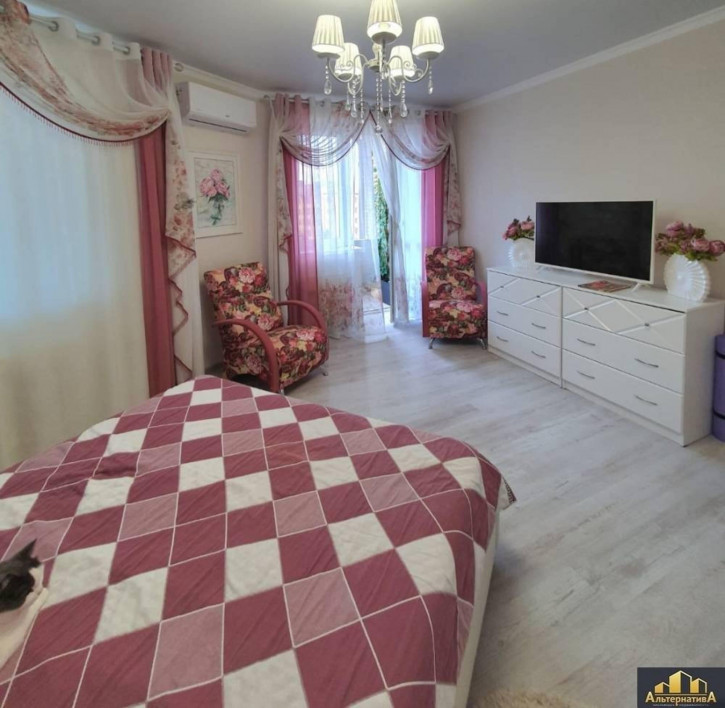 3-комн квартира Галерейная ул.