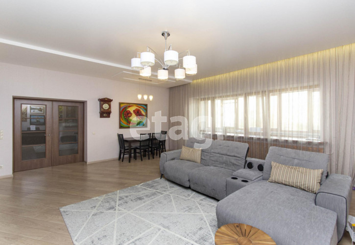 5-комн квартира Комсомольская, 8
