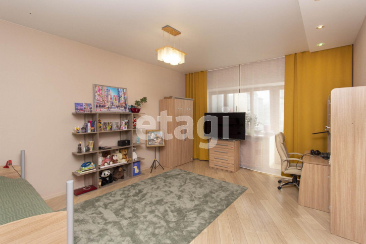 5-комн квартира Комсомольская, 8