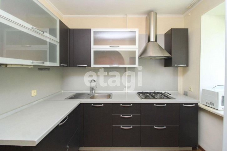 3-комн квартира Грибоедова, 8