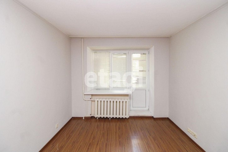 3-комн квартира Грибоедова, 8