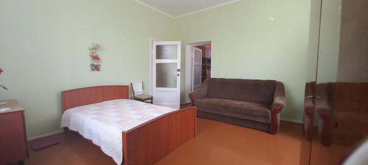 2-комн квартира Амосова улица